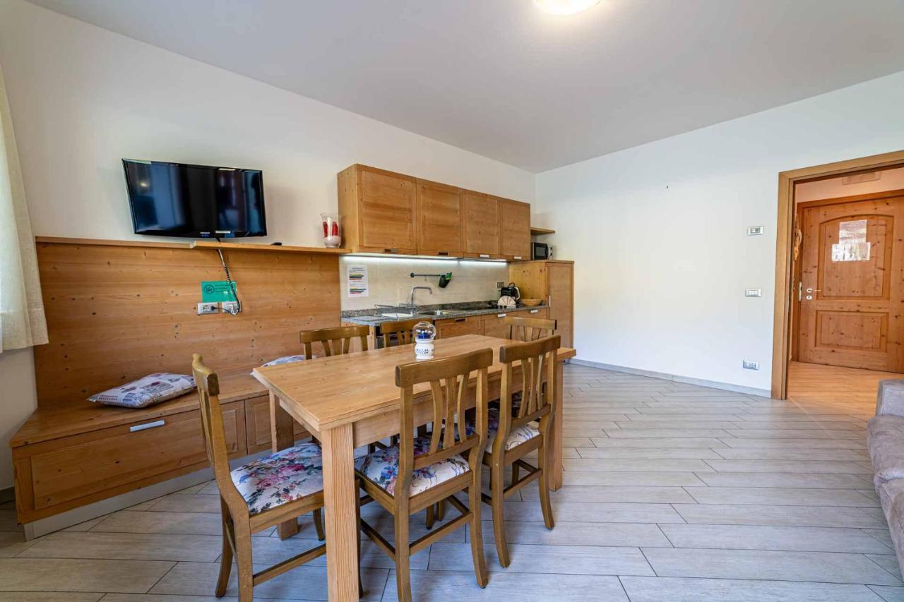 Al Apartment *